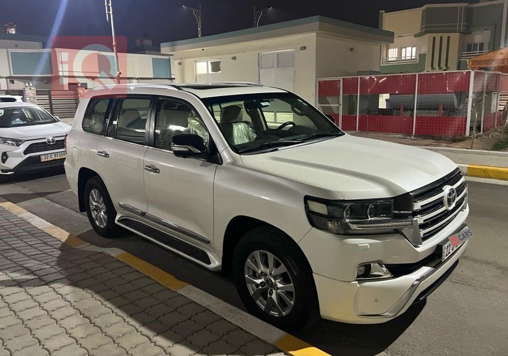 تويوتا لاندكروزر